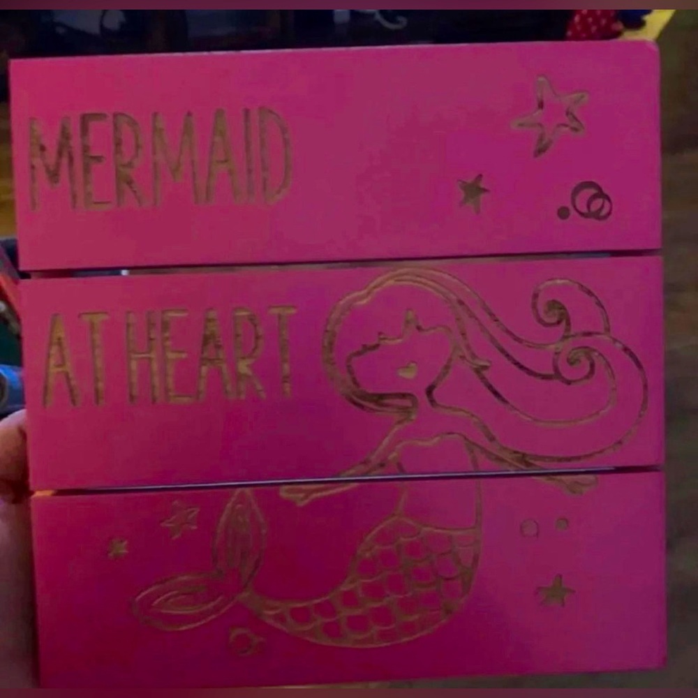 Thirty one sweet spaces mermaid at heart kids wall hanging decoration NEW
